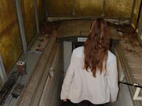 Abstieg in den Bunker
